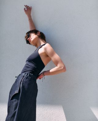 Are you ready for fall? We’re not yet.🙂‍↔️ f: @urnakuzimor m: @anna.dunderova #segrasegra