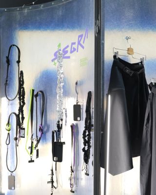 Srdečně zveme na druhý den @designblok_prague Poprvé zde představíme naši novou řadu: BYZNYS STREETWEAR, která otevře...