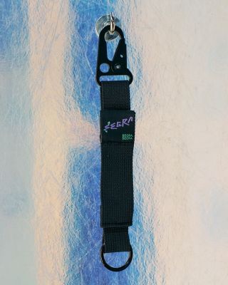 Další novinka z @designblok_prague. SEGRA klíčenka pro všechny denní i noční nezbytnosti.🔑 Malá drobnost, kterou si můžete...