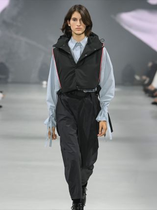 Segrasegra na netradičním místě, na přehlídkovém mole. Je pro nás zajímavé, podívat se na naše oblečení, jinak než...