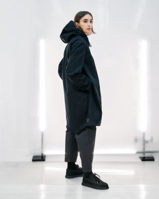 Stíráme hranice mezi pánskou a dámskou módou. ⚥ Unisex Nanomembrane Raincoat. S ohledem na planetu, vyrábíme v Čechách.✌️...