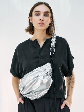 Tento víkend nás potkáte v Mánesu na akci @lemarketcz!✨ Chystáme pro vás, věcně vyprodané, stříbrné limitky! Popruhy na 📲...